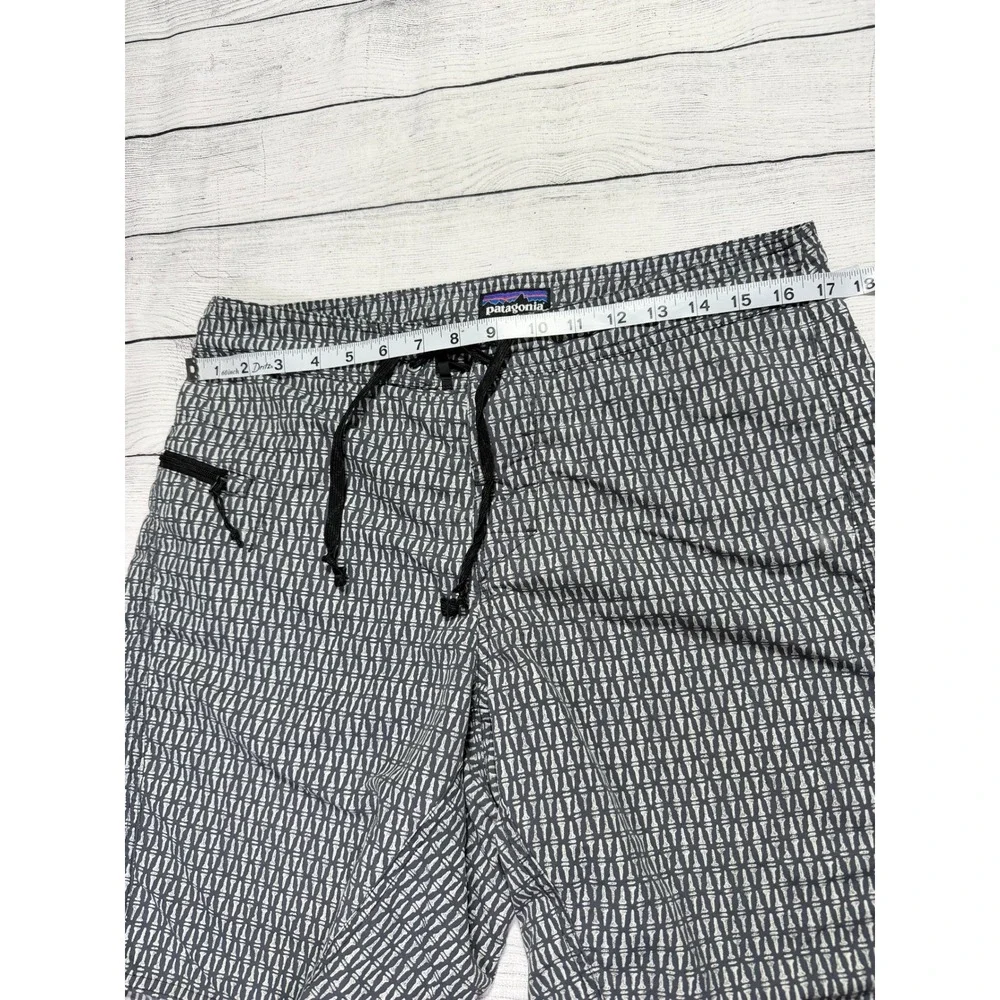 Patagonia Mens Geometric Swim Trunks 10'' Summer Vacation Resortwear Gorpcore‎